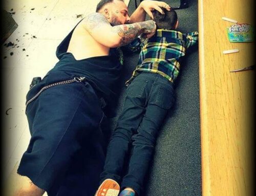 This barber’s sweet gesture for a child with autism will warm your heart